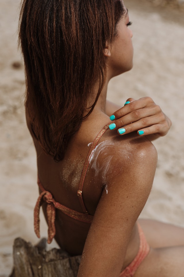 9 Guaranteed Ways To Heal Sunburn Fast and Calm Redness